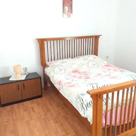 Apartamento Ulica Radnjaca Xxi Vir